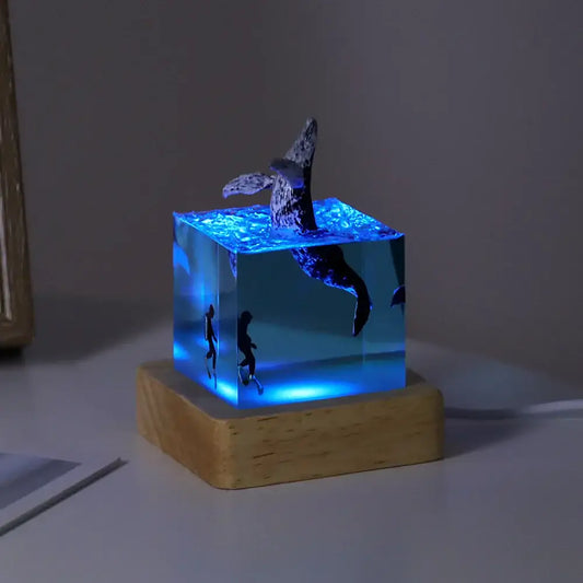 Baleine Lumineuse - B